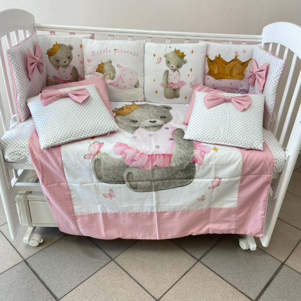 Комплект в кроватку Пухлики 17 предметов, без балдахина, с принтом (Мишутка принцесса- розовый)